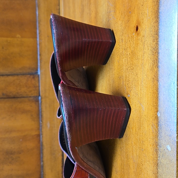 Donald J Pliner Sandals - Picture 14 of 16